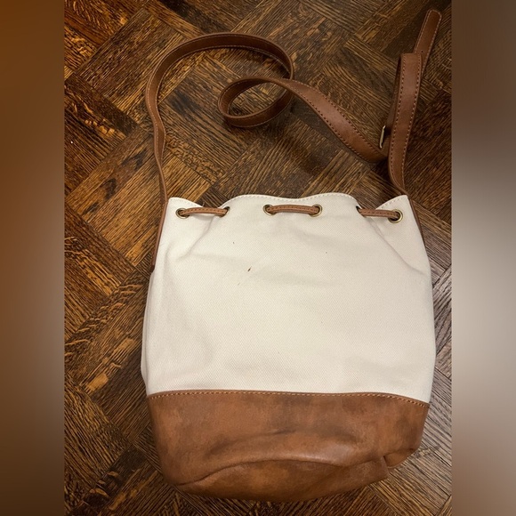 Brandy Melville Canvas/Cow leather Bucket bag - Picture 7 of 11